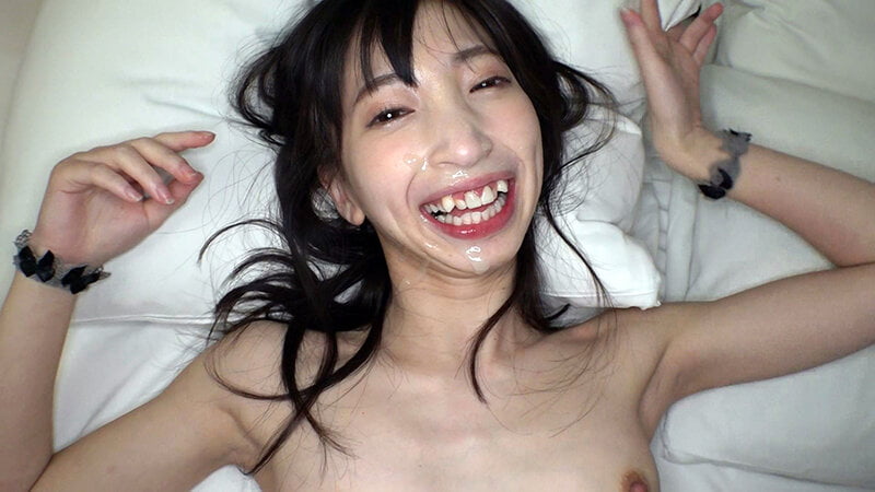 駅弁露出 抱っこSEXが大好き！！パイパン微少女をパンパンパンパン！