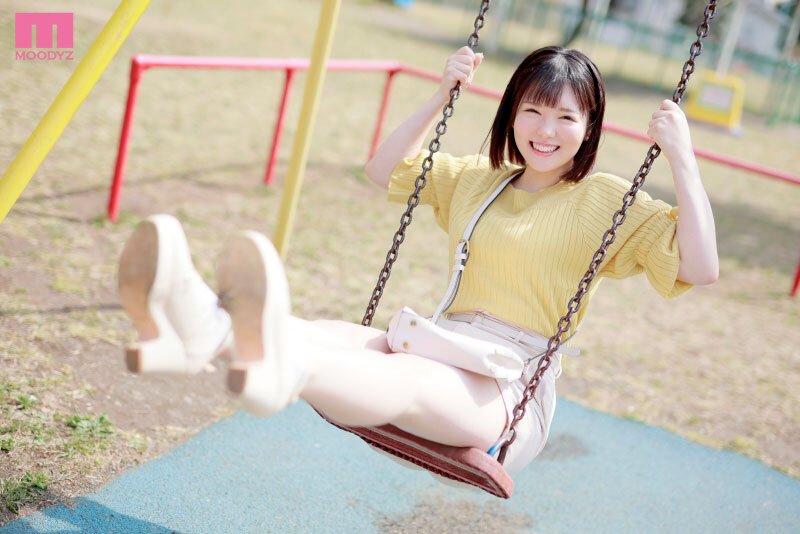 新人 明るい ポジティブ 元気 ハッピー 甘えん坊なFカップ女子大生高級なおちんちんとSEXしたくてAVデビュー 波島ほの花