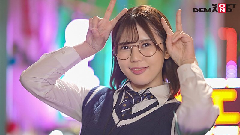 アダルト模擬店OKの学園祭《夜の部》は制服メンズエステOPEN！校内No.1の美少女がオールナイトでクラスメイトのチ○ポしゃぶりまくり！ さくられん