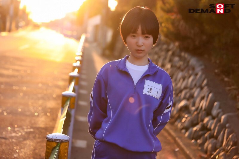 身長148cm、幼いカラダは発育途中の証 源川ゆずな AV DEBUT