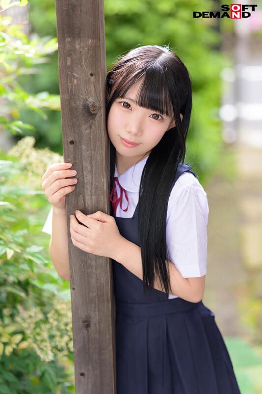 まっすぐ無邪気、エッチに貪欲。背伸びがしたい芋ひよこ女子 南日菜乃AVDEBUT