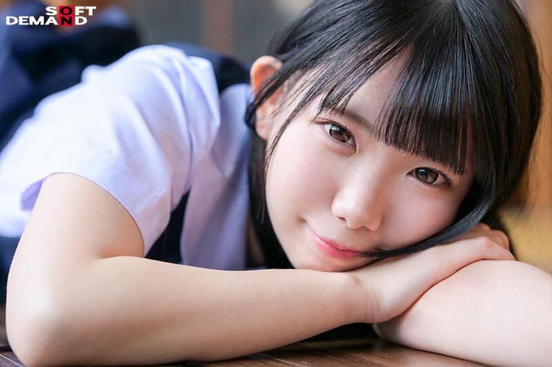 まっすぐ無邪気、エッチに貪欲。背伸びがしたい芋ひよこ女子 南日菜乃AVDEBUT