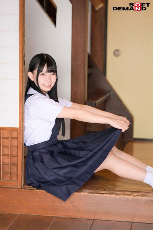 まっすぐ無邪気、エッチに貪欲。背伸びがしたい芋ひよこ女子 南日菜乃AVDEBUT