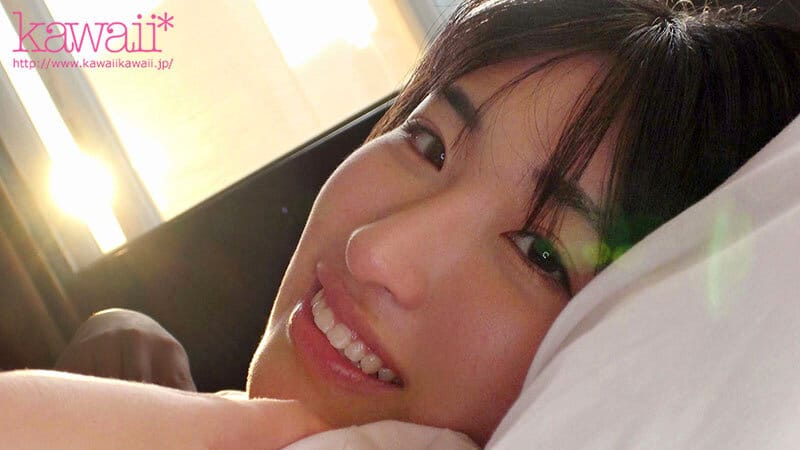 IQ140 科学のお姉さん 23歳、現役某有名理系T大生 AV DEBUT 完璧主義な大学院生が何もかも忘れてバカみたいに本能SEXでイカされまくった日 涼音るい