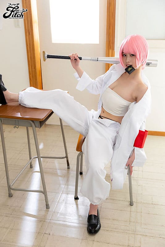 神クビレ美乳BODY解禁！SNSで人気の女子大生レイヤー北島愛菜AVデビュー！！