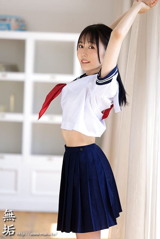 新人 透明感抜群の制服美少女 透き通るような白い肌、敏感なおっぱい、キュっと引き締まったウエスト。完璧すぎる無垢少女 風美ありあ AVデビュー